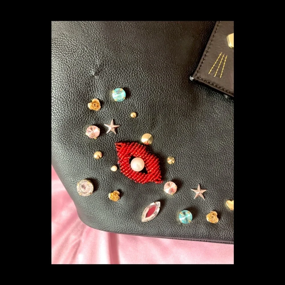 Betsy Johnson Large Black Studded Pins Tote w/ Small Crossbody. NWT! - Picture 7 of 16